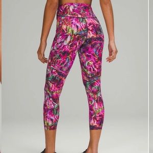 Lululemon Base Pace High-Rise Running Tight 25" Hyper Flow Pink Multi Size 4 EUC